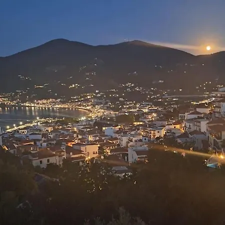 Marchie's Place - Spacious Studio With Magnificent Views شقة Panormos (Skopelos)